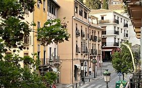 4 Balconies House, Central And Near The Alhambra